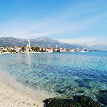Holiday Karmel Lecevica